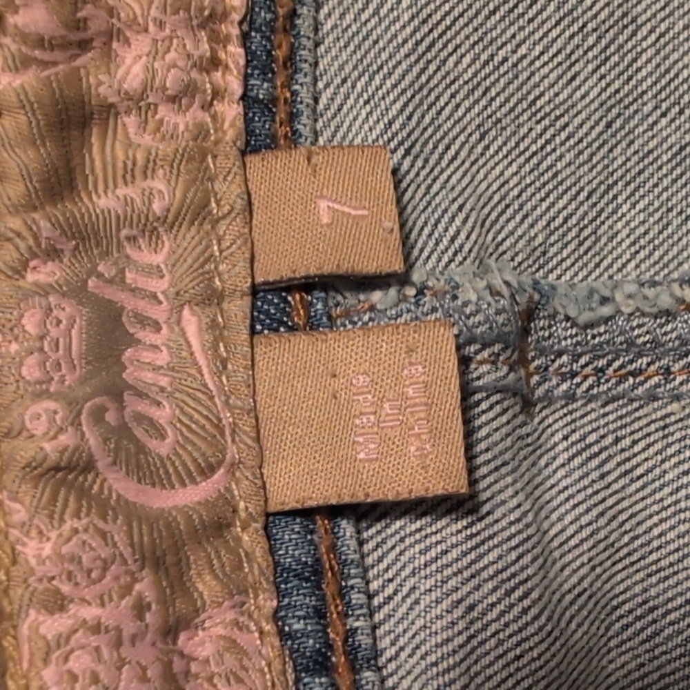 CANDIES Vintage Denim Skirt w/ Studs And Tiered Eyelet & Lace Fabric Junior's 7 - Picture 6 of 9